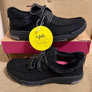 NWT Ryka Women’s Avid Water-Resistant Slip On Sneakers in Black - Size 7.5W